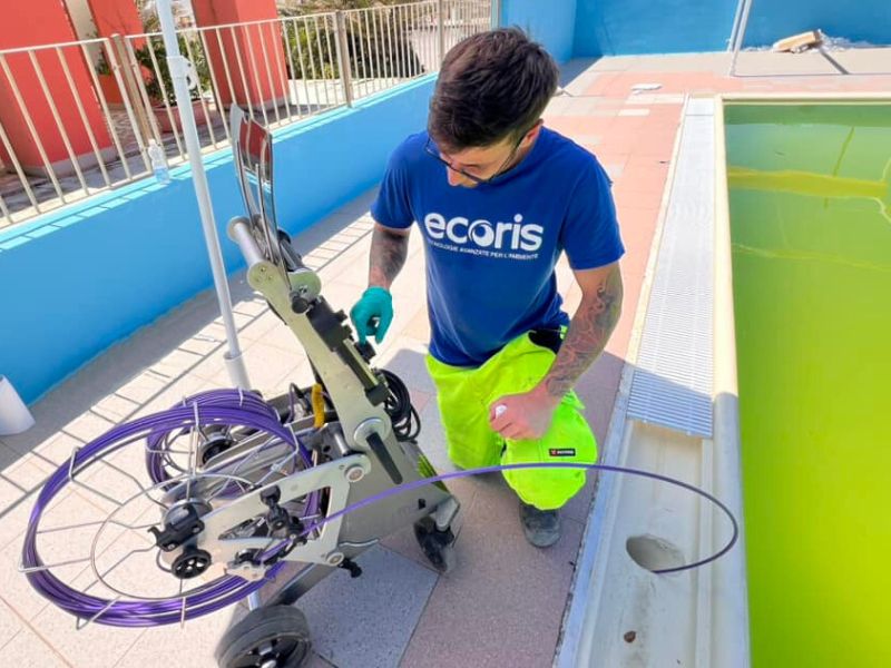 Manutenzione delle Piscine a Inizio Estate: L’Importanza della Videoispezione delle Tubature con Telecamere PUSH